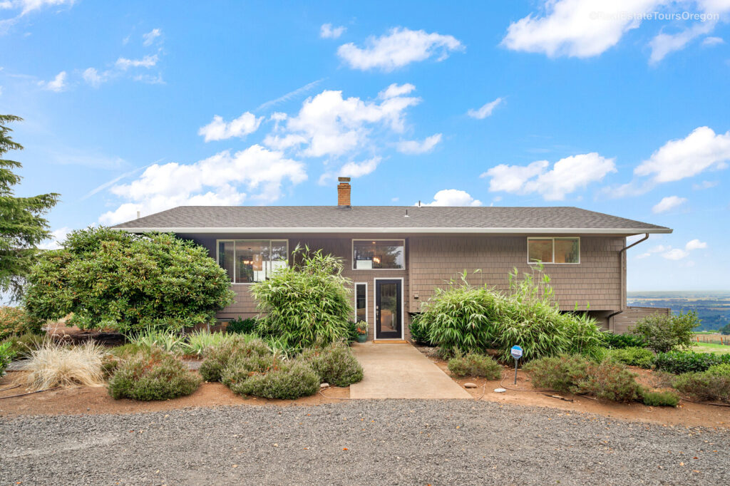 Vineyard Ridge Exterior