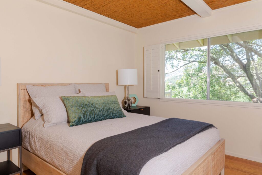 Silverado riverfront and guesthouse