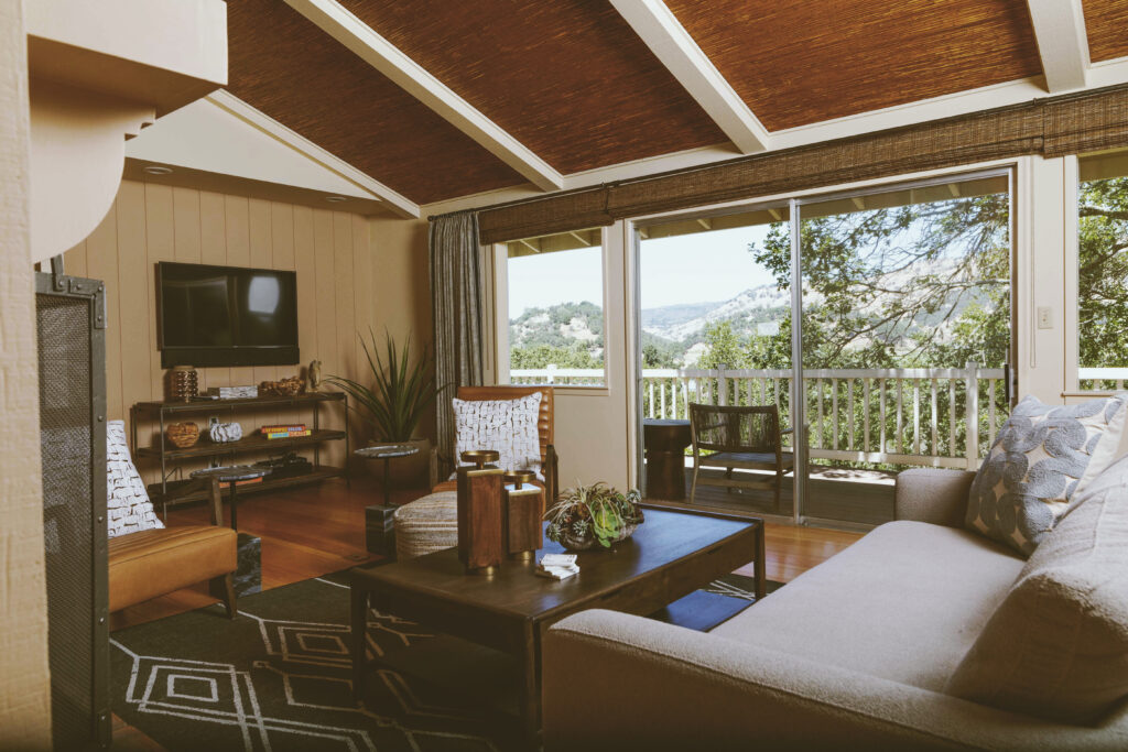 061724comeplumfoleysilveradoguesthouse 8 vsco