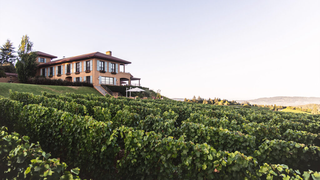 Black Walnut Inn and Vineyard exterior